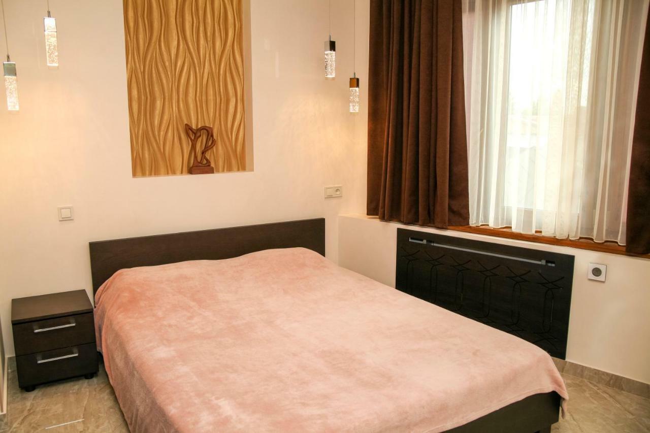 Apartment Luxe Paris Odessa Buitenkant foto